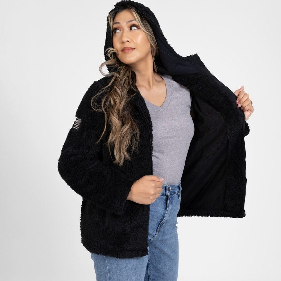 Women's Standard Issue Sherpa Fleece - Black
