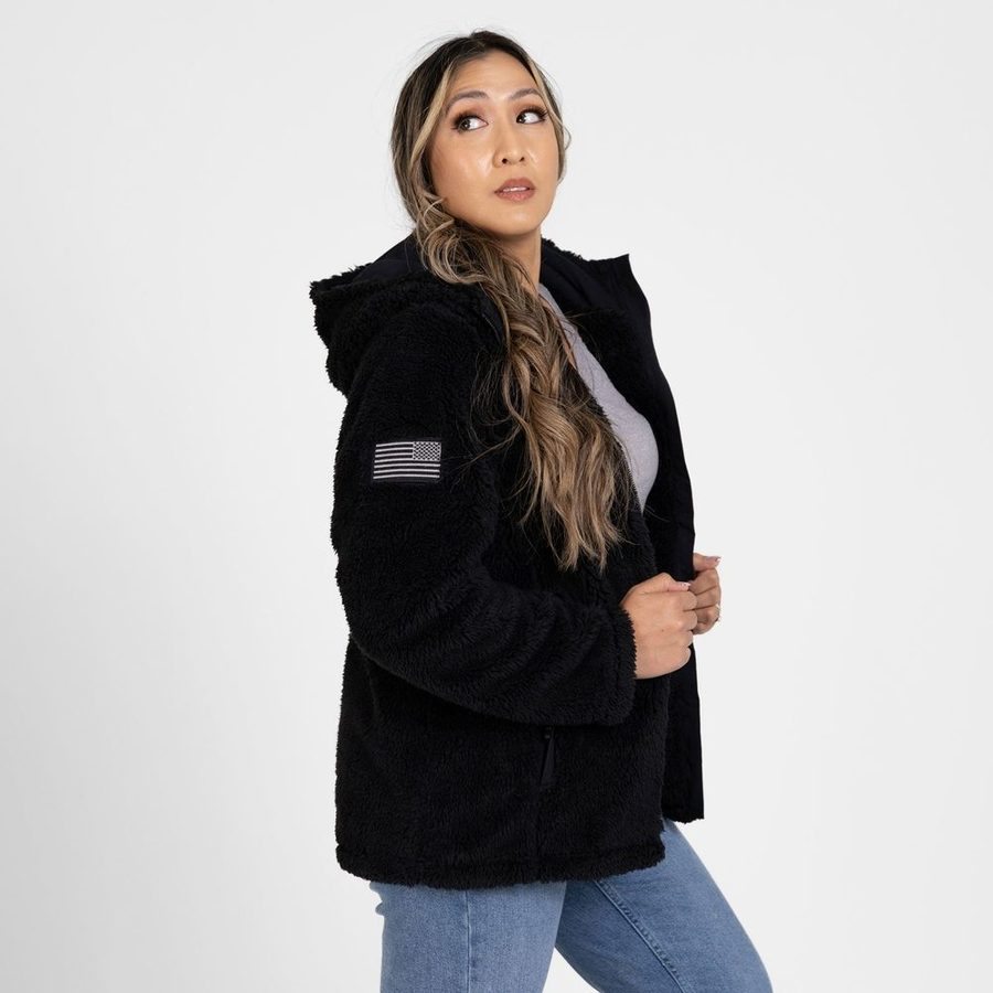 Women's Standard Issue Sherpa Fleece - Black