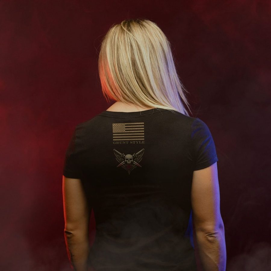 Women's Queen Of War Slim Fit T-Shirt - Black
